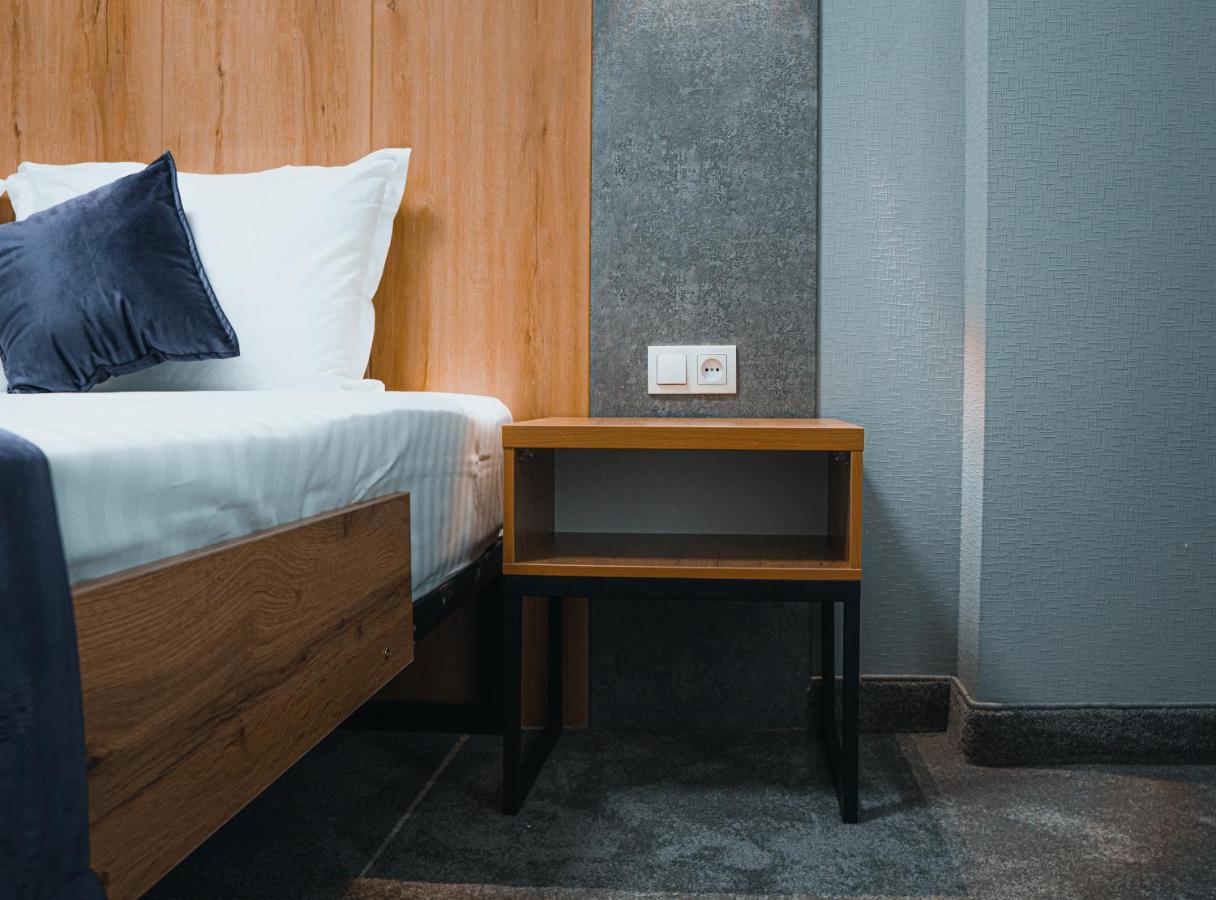 Demure Hotel Tashkent Ngoại thất bức ảnh
