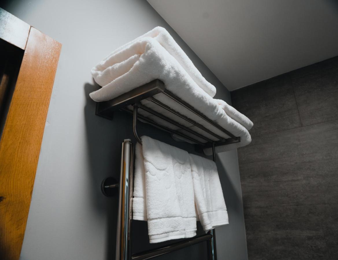 Demure Hotel Tashkent Ngoại thất bức ảnh