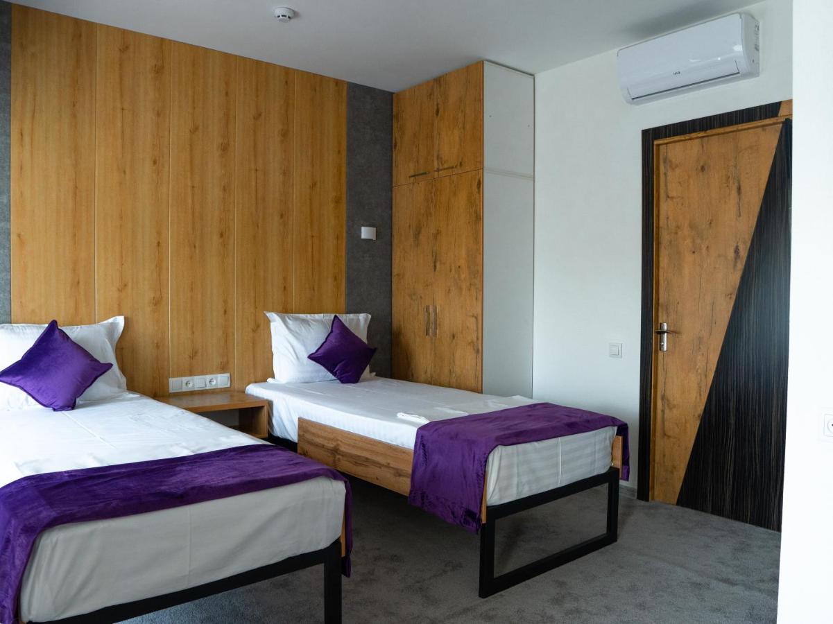Demure Hotel Tashkent Ngoại thất bức ảnh